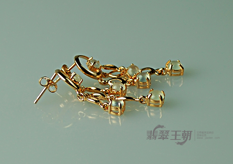 冰种925银镀玫瑰金缅甸翡翠耳钉
