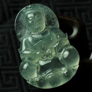 玻璃种莹光缅甸翡翠观音挂件