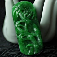 糯冰种正阳绿满绿缅甸翡翠节节高挂件