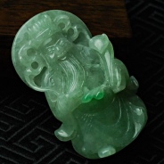 糯冰种飘翠缅甸翡翠财神挂件