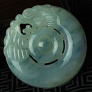 糯冰种紫罗兰飘花缅甸翡翠双龙戏珠挂件
