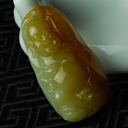 糯冰种红黄翡缅甸翡翠玉佛挂件