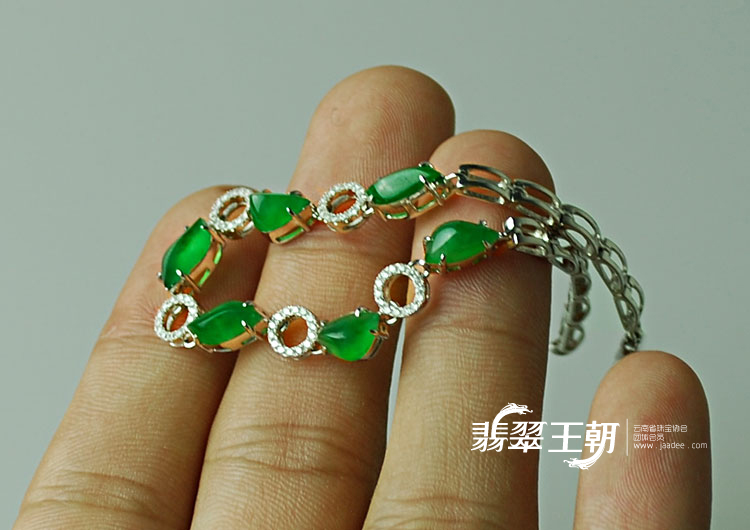 冰种正阳绿缅甸翡翠满绿包白金手链