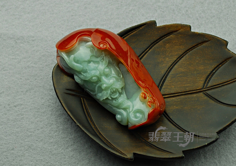糯冰种?翡缅甸翡翠龙头挂件