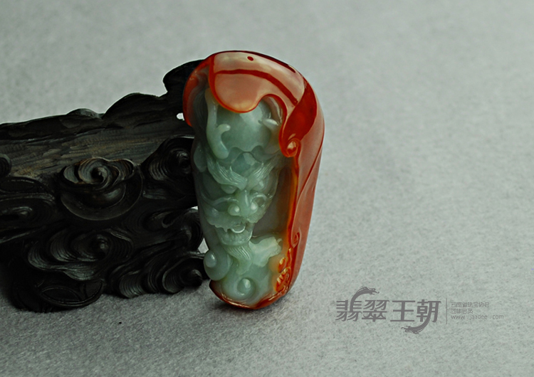 糯冰种?翡缅甸翡翠龙头挂件