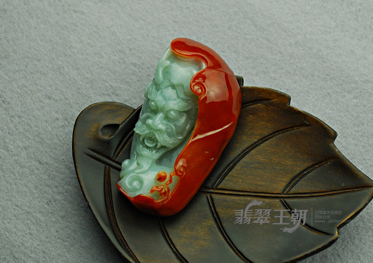糯冰种?翡缅甸翡翠龙头挂件
