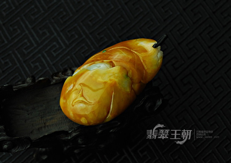 细糯种三彩缅甸翡翠英明神武挂件
