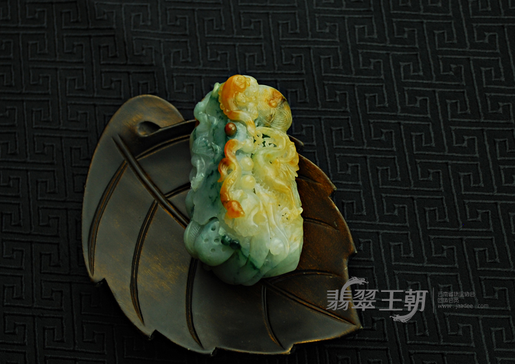 糯冰种黄翡飘花缅甸翡翠“一路连科”挂件
