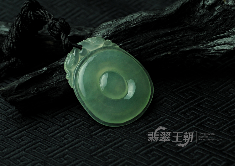 冰种晴水缅甸翡翠福在眼前挂件