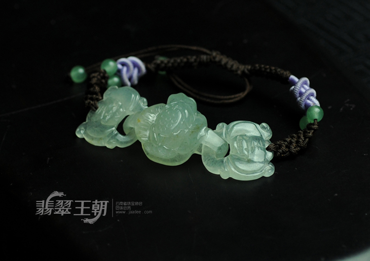 冰种缅甸翡翠福花手链
