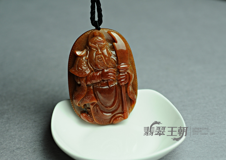 糯冰种红翡缅甸翡翠关公挂件