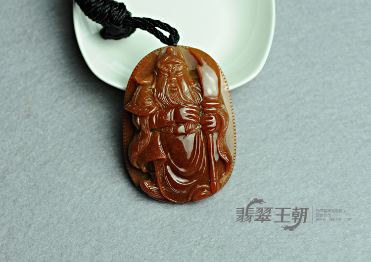 糯冰种红翡缅甸翡翠关公挂件