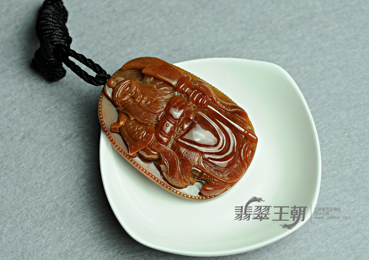 糯冰种红翡缅甸翡翠关公挂件
