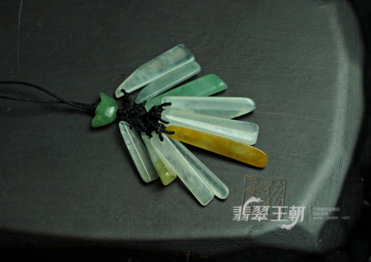 冰种三彩缅甸翡翠手机链