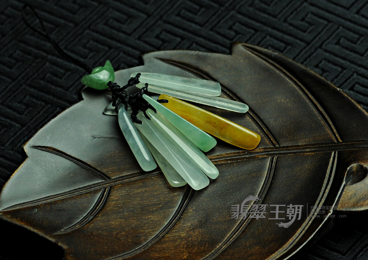 冰种三彩缅甸翡翠手机链