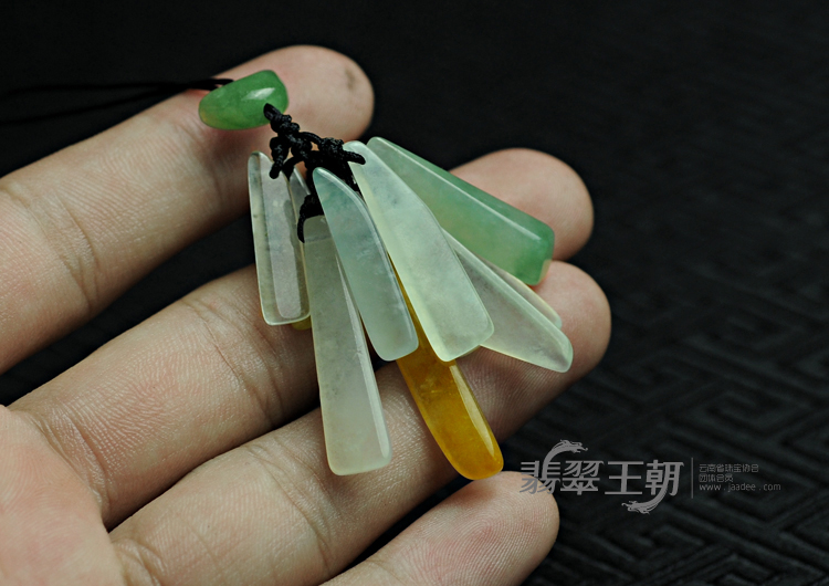 冰种三彩缅甸翡翠手机链