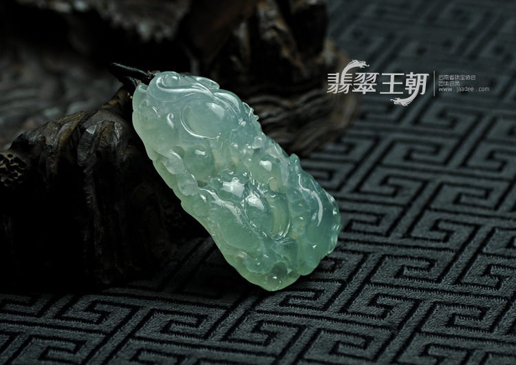 冰种晴水缅甸翡翠“金玉满堂”挂件