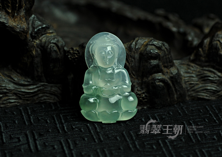 冰玻种飘花缅甸翡翠观音挂件