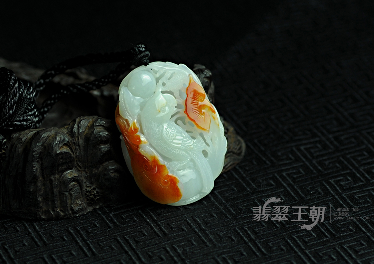 糯冰种红翡缅甸翡翠英明神武挂件