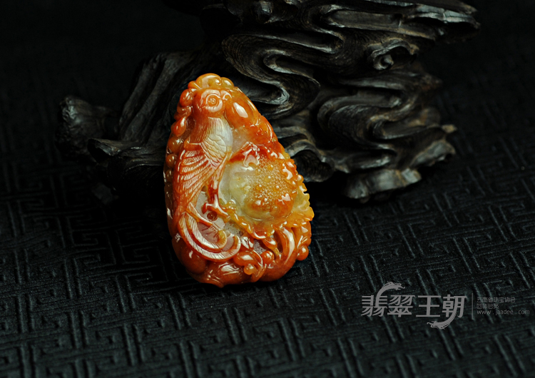糯冰种红翡缅甸翡翠英明神武挂件