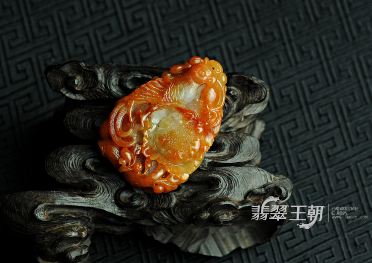 糯冰种红翡缅甸翡翠英明神武挂件