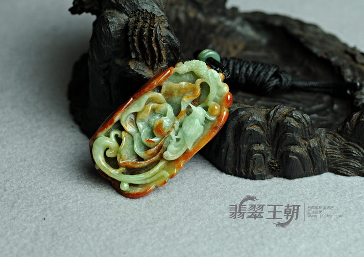 糯冰种三彩缅甸翡翠玉兰花开挂件