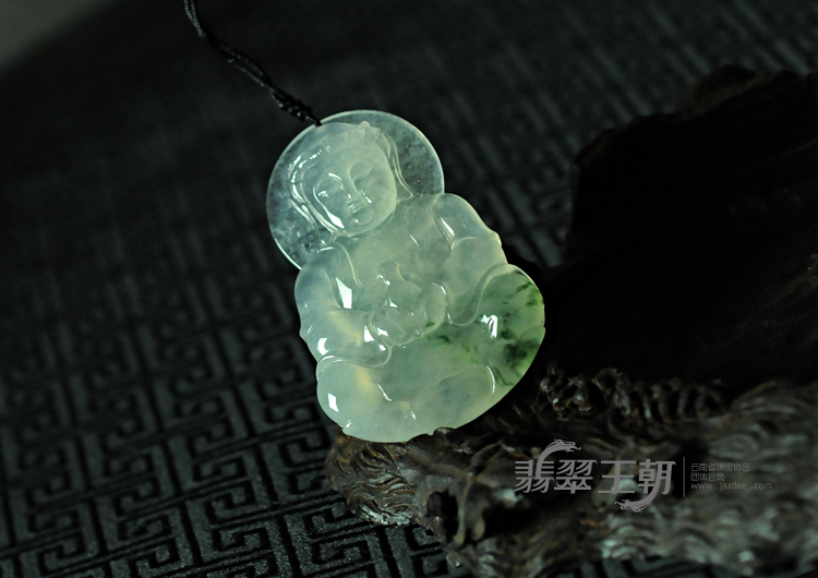 冰种飘花缅甸翡翠观音挂件