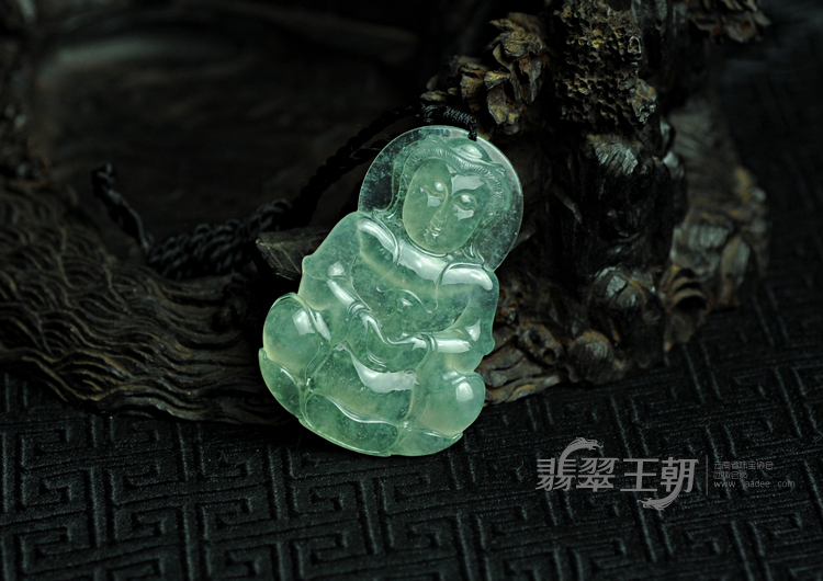 冰玻种晴水缅甸翡翠观音挂件