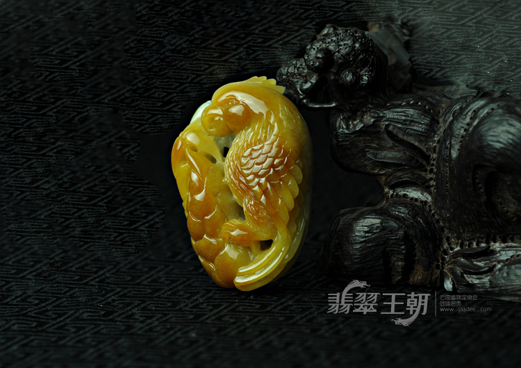 feicui细糯种红黄翡缅甸翡翠英明神武手玩件