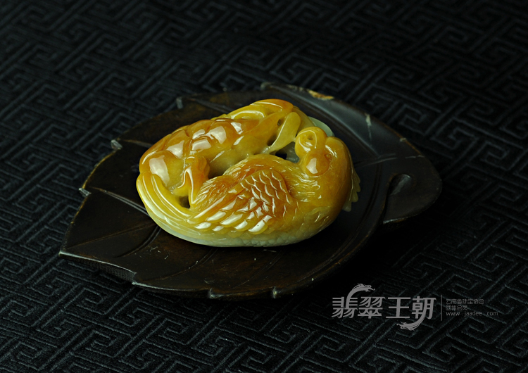 feicui细糯种红黄翡缅甸翡翠英明神武手玩件