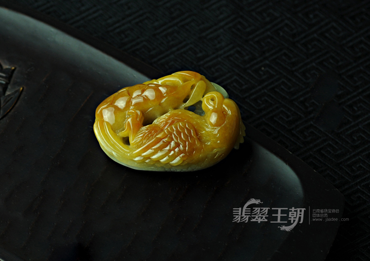 feicui细糯种红黄翡缅甸翡翠英明神武手玩件