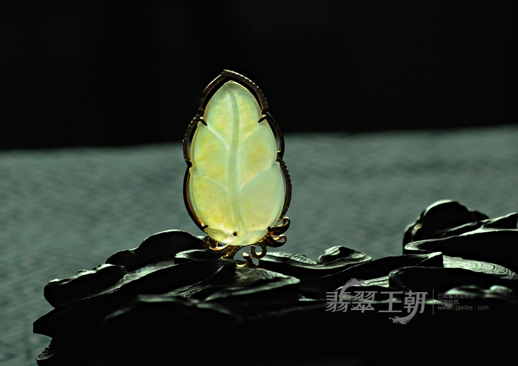 糯冰种黄翡缅甸翡翠包玫瑰金金枝玉叶挂件