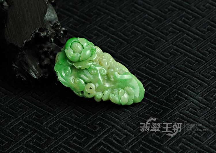 糯冰种黄加绿缅甸翡翠花开富贵挂件