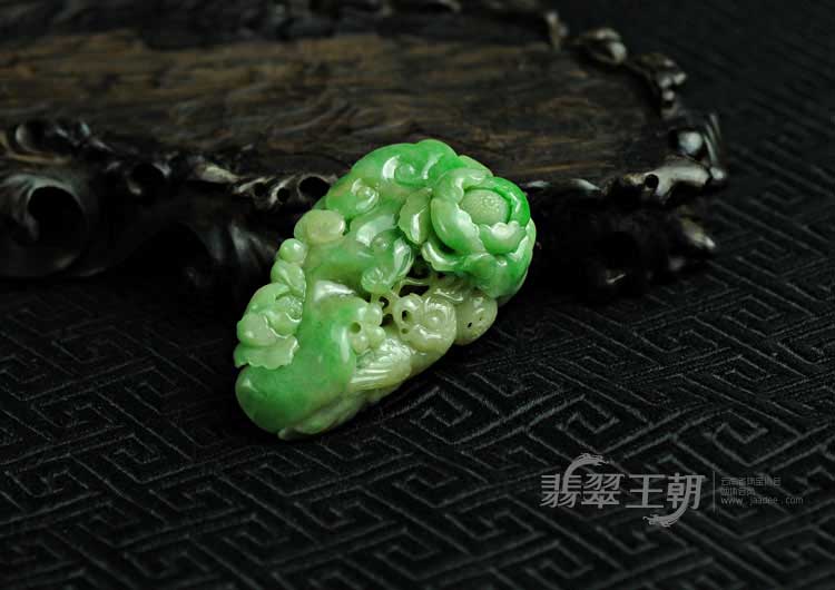 糯冰种黄加绿缅甸翡翠花开富贵挂件