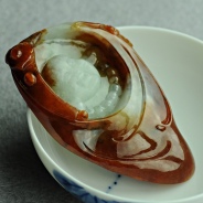 糯冰种红翡飘花缅甸翡翠佛在心中挂件