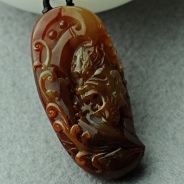 糯冰种红翡缅甸翡翠龙头挂件