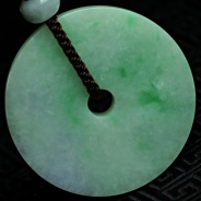 糯冰种春带彩缅甸翡翠玉璧挂件