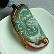 冰种红翡飘花缅甸翡翠龙凤牌挂件