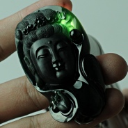 冰玻种墨翠缅甸翡翠观音头挂件