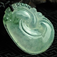 冰玻种飘花缅甸翡翠如意挂件