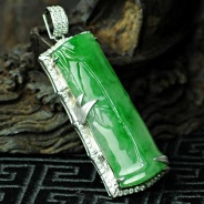 糯冰种阳绿缅甸翡翠镶白金节节高挂件