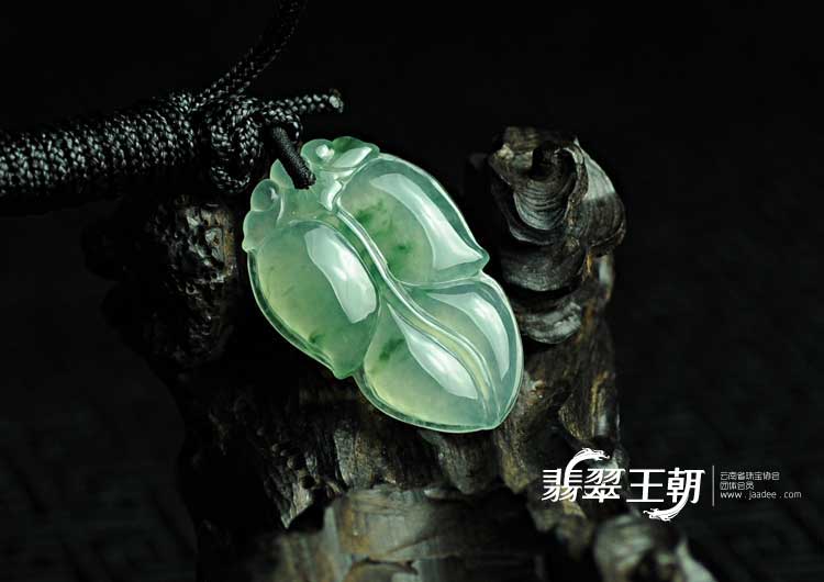 冰种飘花缅甸翡翠叶子挂件