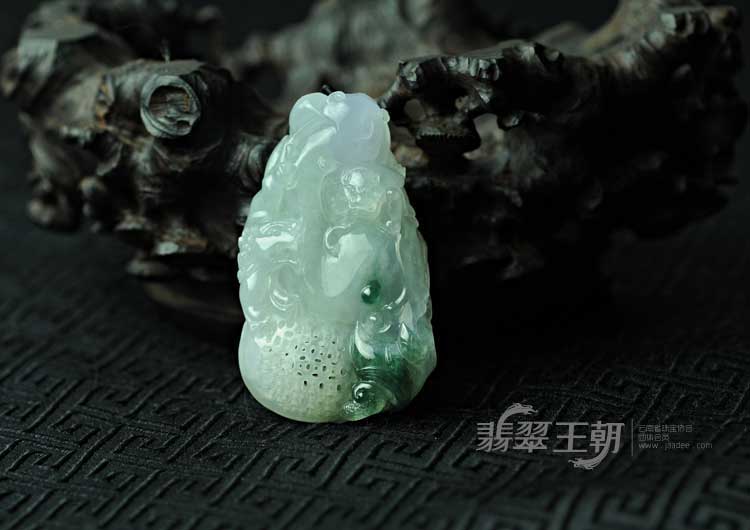 冰种紫罗兰飘花缅甸翡翠“平步青云”挂件
