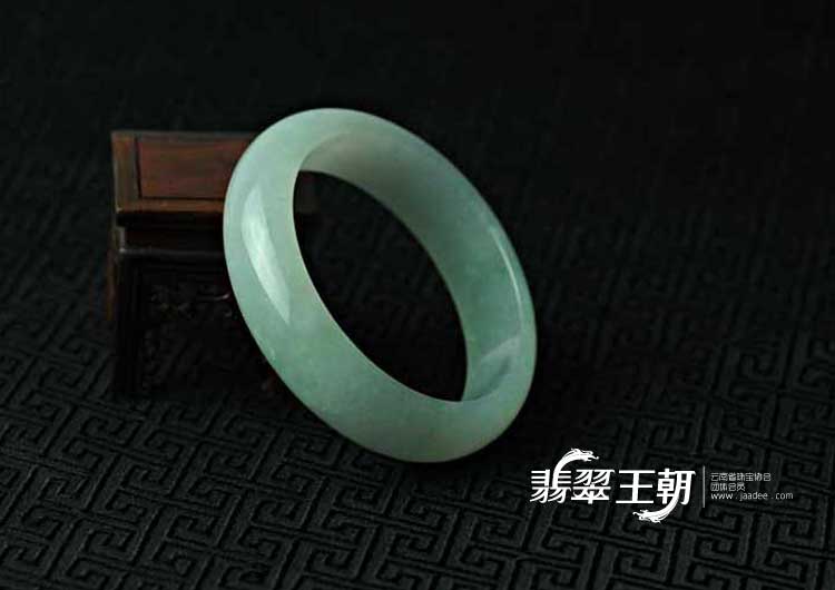 糯冰种紫罗兰晴水缅甸翡翠手镯（61.2）