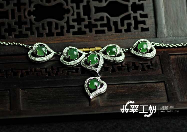 冰种阳绿缅甸翡翠满绿镶925银镀白金项链