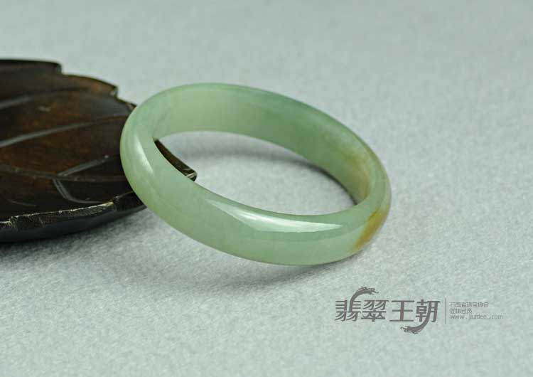 糯冰种黄翡缅甸翡翠手镯（57.8）