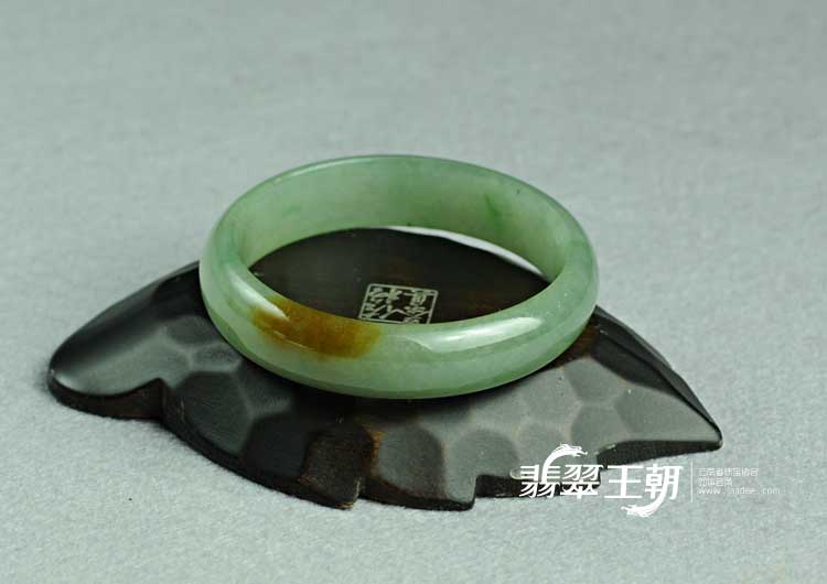 糯冰种黄翡缅甸翡翠手镯（57.9）