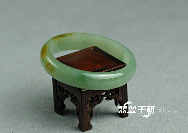 糯冰种黄翡缅甸翡翠手镯（58）