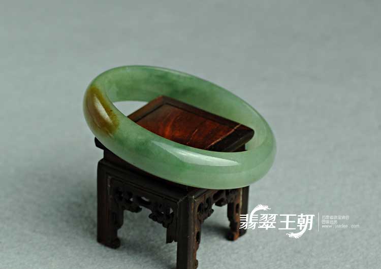 糯冰种黄翡缅甸翡翠手镯（58）