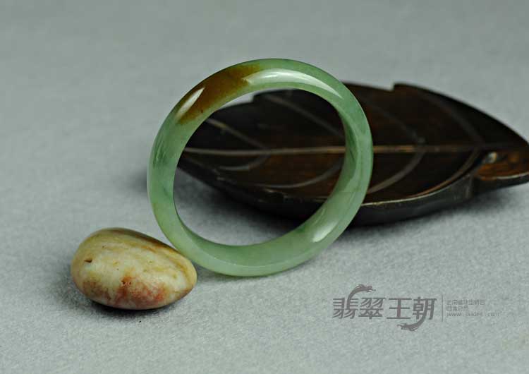 糯冰种黄翡缅甸翡翠手镯（58）